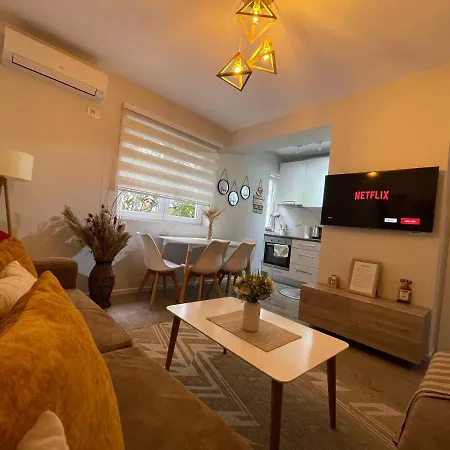 Dafina Central Апартаменты Тирана